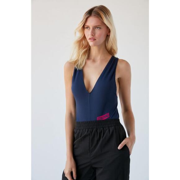 Urban Outfitters Spalding Plunging Cross Back Bodysuit in Navy Size Medium NWT - Picture 10 of 10